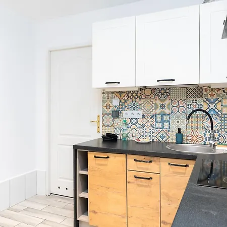 Apartamento Park Krakowski Homely With Garden By Bookinghost *