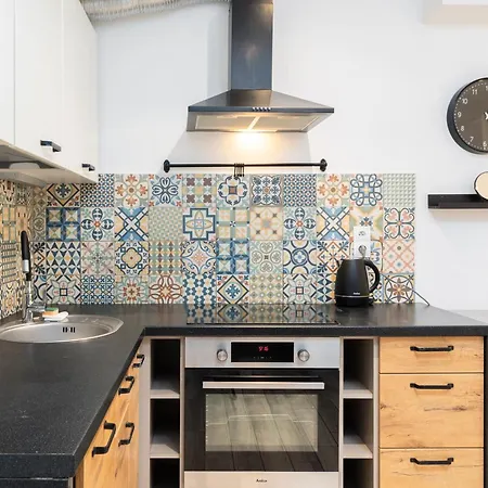 Apartamento Park Krakowski Homely With Garden By Bookinghost *