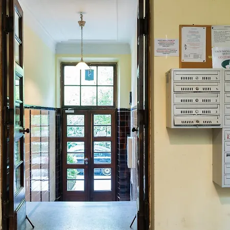 Διαμέρισμα Park Krakowski Homely With Garden By Bookinghost Krasków