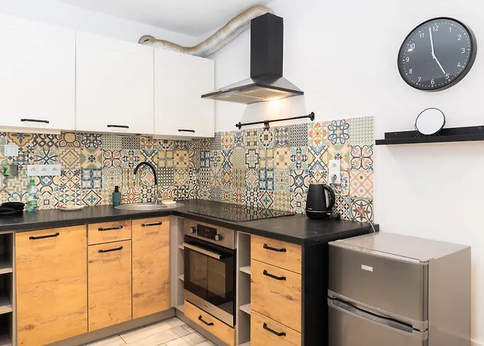 Park Krakowski Homely With Garden By Bookinghost Daire *